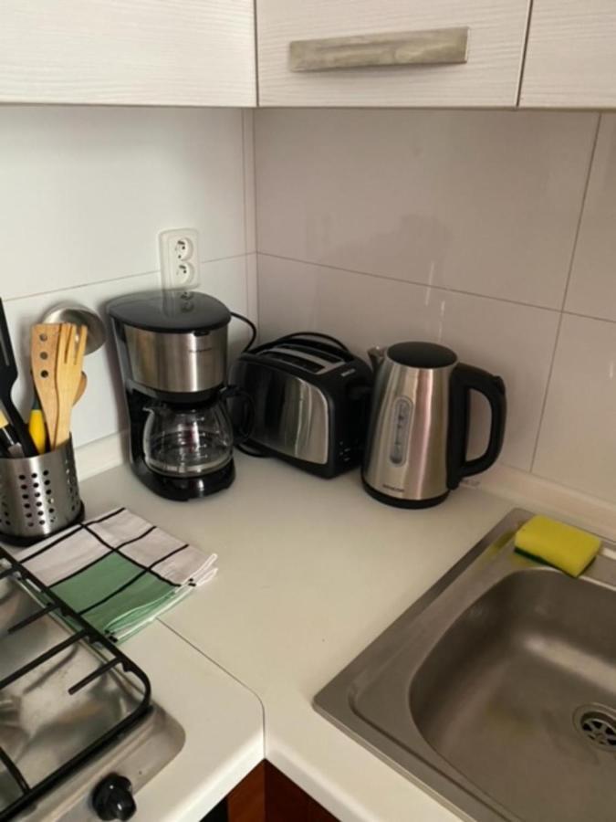 Large 3 Bedroom Family Apartment With Balcony Prag Exteriör bild